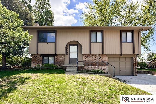 14509 Willow Creek Drive, Omaha, NE 68138
