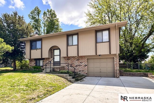 14509 Willow Creek Drive, Omaha, NE 68138