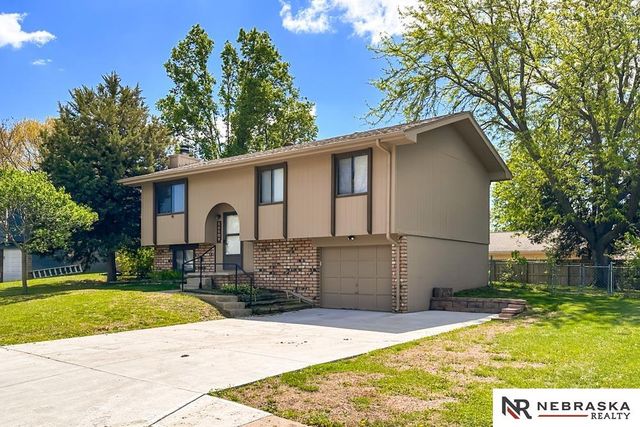 14509 Willow Creek Drive, Omaha, NE 68138
