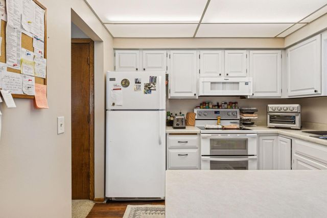 1022 20th Avenue N, South Saint Paul, MN 55075