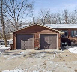 1022 20th Avenue N, South Saint Paul, MN 55075