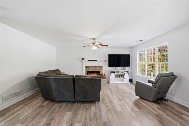 233 E Skyline View, Dallas, GA 30157