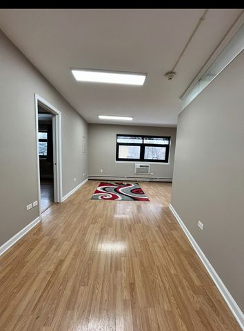 1545 Waukegan Road 2-8, Glenview, IL 60025