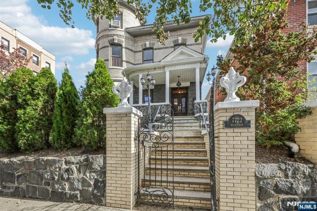 7722 Broadway, North Bergen, NJ 07047