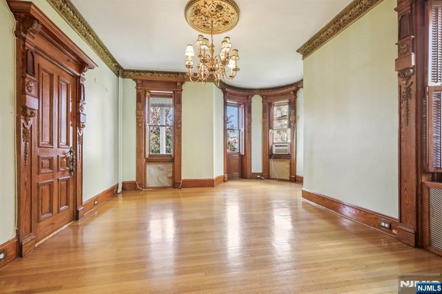 7722 Broadway, North Bergen, NJ 07047