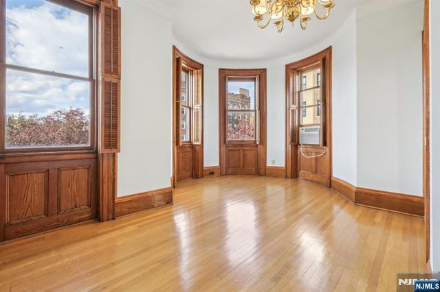 7722 Broadway, North Bergen, NJ 07047