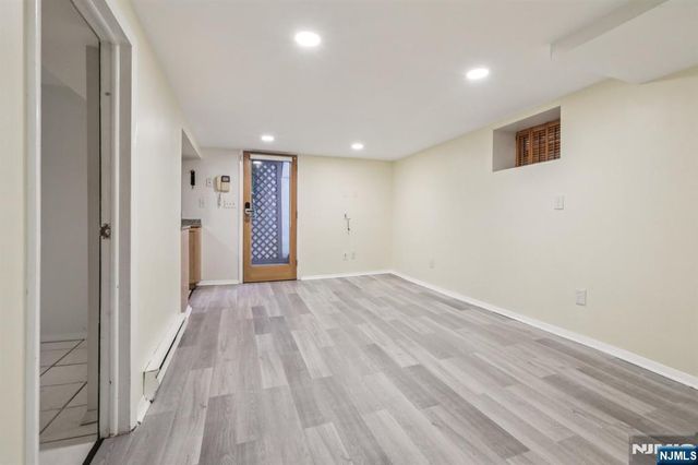 7722 Broadway, North Bergen, NJ 07047