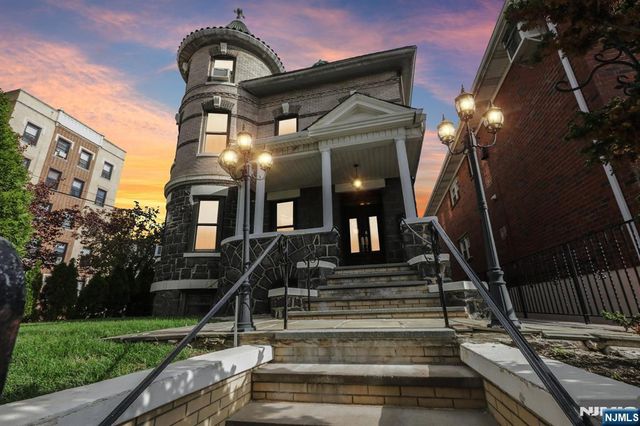 7722 Broadway, North Bergen, NJ 07047