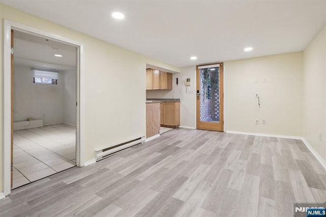 7722 Broadway, North Bergen, NJ 07047