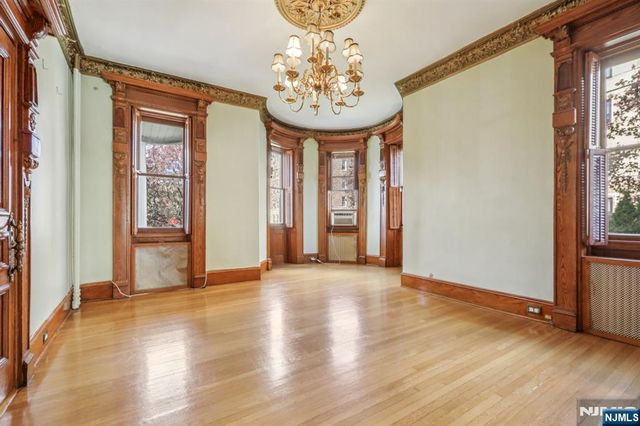 7722 Broadway, North Bergen, NJ 07047