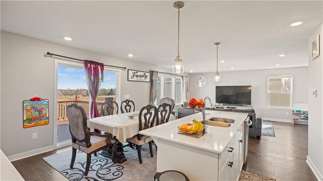 3813 SW Maryville Place, Lee's Summit, MO 64082