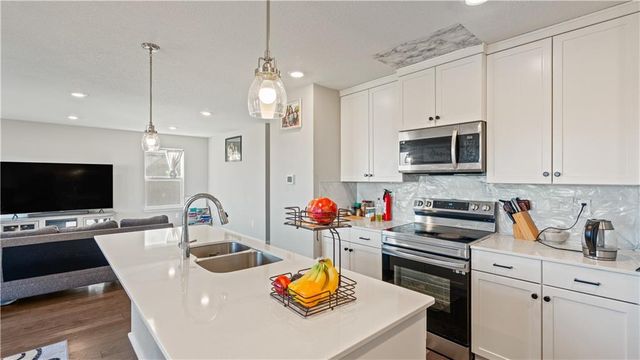 3813 SW Maryville Place, Lee's Summit, MO 64082