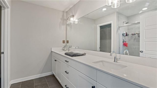 3813 SW Maryville Place, Lee's Summit, MO 64082