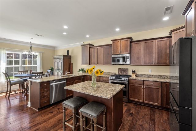 1904 Chestnut Oak Lane, Charleston, SC 29414