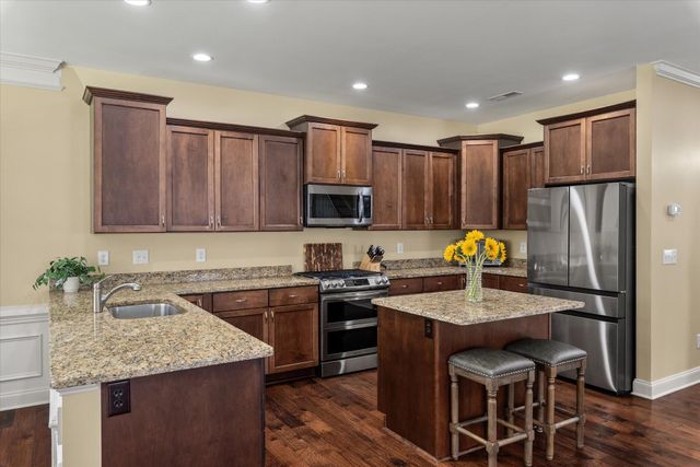 1904 Chestnut Oak Lane, Charleston, SC 29414