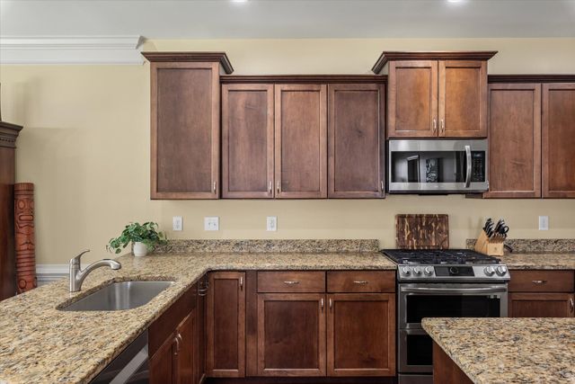 1904 Chestnut Oak Lane, Charleston, SC 29414