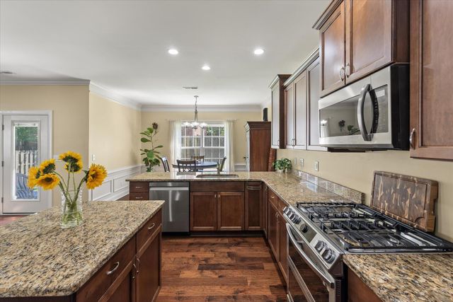 1904 Chestnut Oak Lane, Charleston, SC 29414