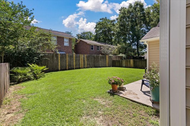 1904 Chestnut Oak Lane, Charleston, SC 29414