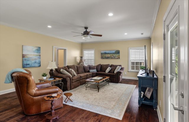 1904 Chestnut Oak Lane, Charleston, SC 29414