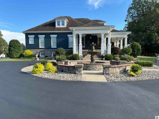 1208 Shelby McCallum Dr, Benton, KY 42025