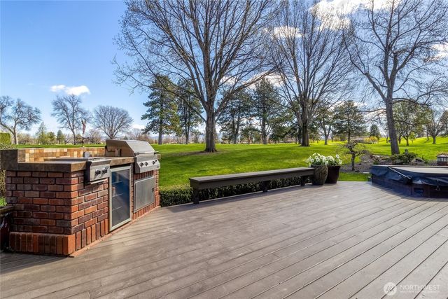 2245 Crosshaven Drive, Walla Walla, WA 99362