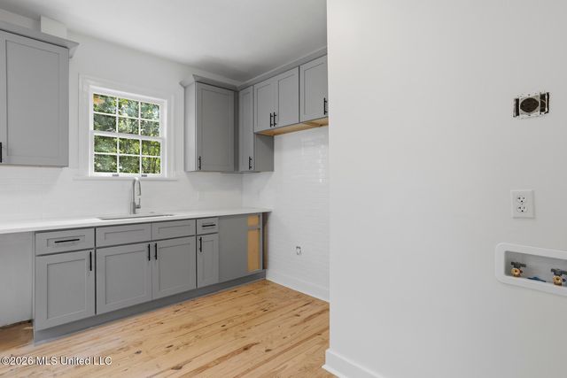1224 E Fortification Street, Jackson, MS 39202