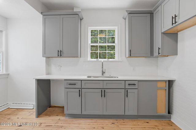 1224 E Fortification Street, Jackson, MS 39202