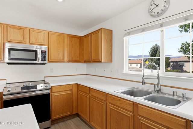 17743 Fossil Court, Reno, NV 89508