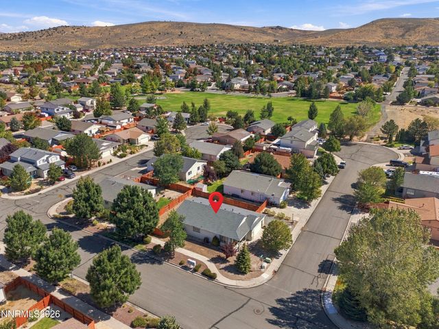 17743 Fossil Court, Reno, NV 89508