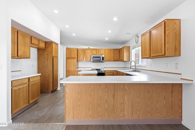 17743 Fossil Court, Reno, NV 89508