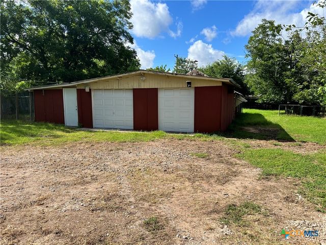 1506 Golf Course Road, Gatesville, TX 76528