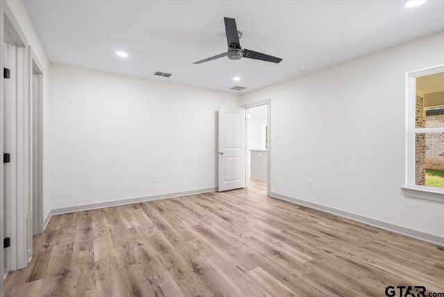 443 Harmony St., Tyler, TX 75702