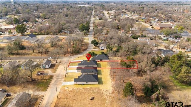 443 Harmony St., Tyler, TX 75702