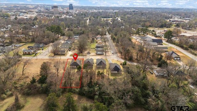 443 Harmony St., Tyler, TX 75702