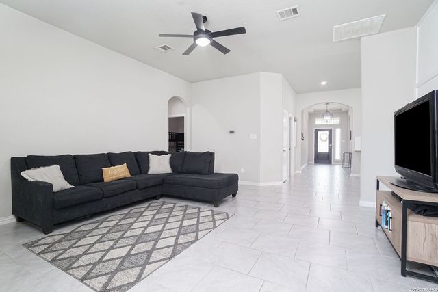 10309 Hoot Owl, Schertz, TX 78154