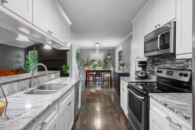 3524 Castlewood Ct, Murfreesboro, TN 37128