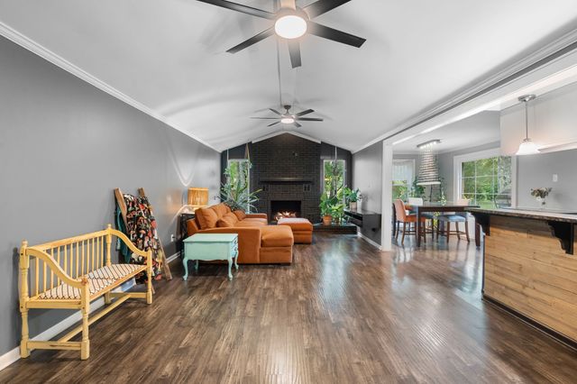3524 Castlewood Ct, Murfreesboro, TN 37128