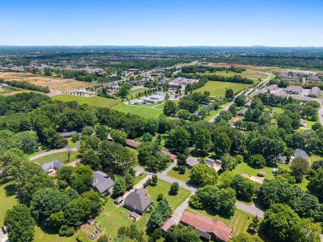 3524 Castlewood Ct, Murfreesboro, TN 37128