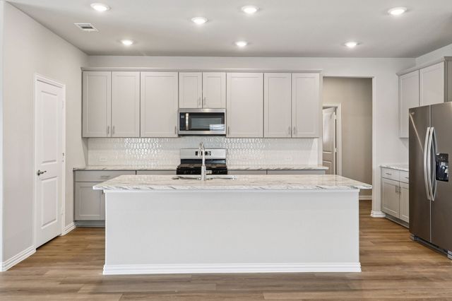 410 Midnight Oak Drive, Mckinney, TX 75069