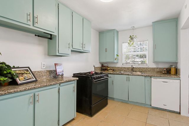 2248 Marconi Ave, Sacramento, CA 95821