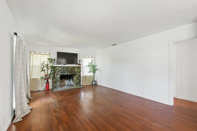 2248 Marconi Ave, Sacramento, CA 95821