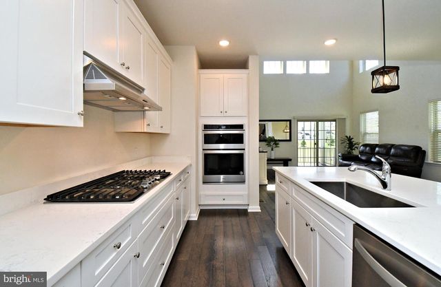 442 SANCTUARY CT, North Wales, PA 19454