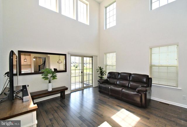 442 SANCTUARY CT, North Wales, PA 19454