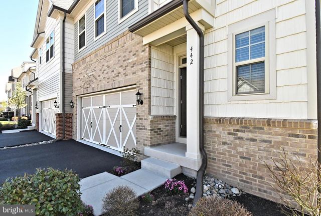 442 SANCTUARY CT, North Wales, PA 19454