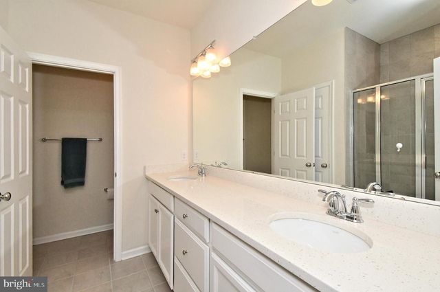 442 SANCTUARY CT, North Wales, PA 19454