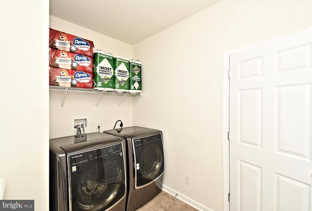 442 SANCTUARY CT, North Wales, PA 19454