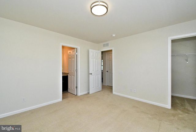 442 SANCTUARY CT, North Wales, PA 19454