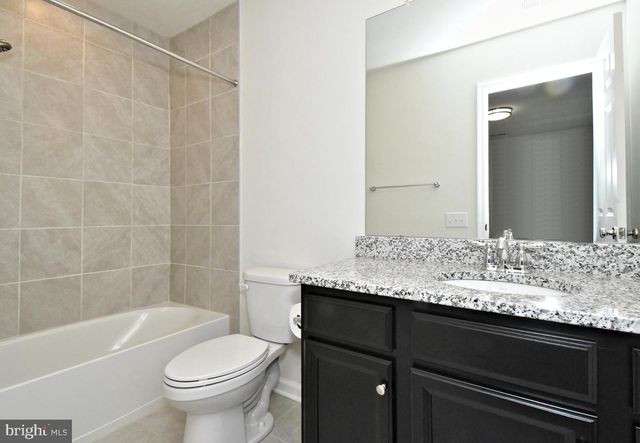 442 SANCTUARY CT, North Wales, PA 19454