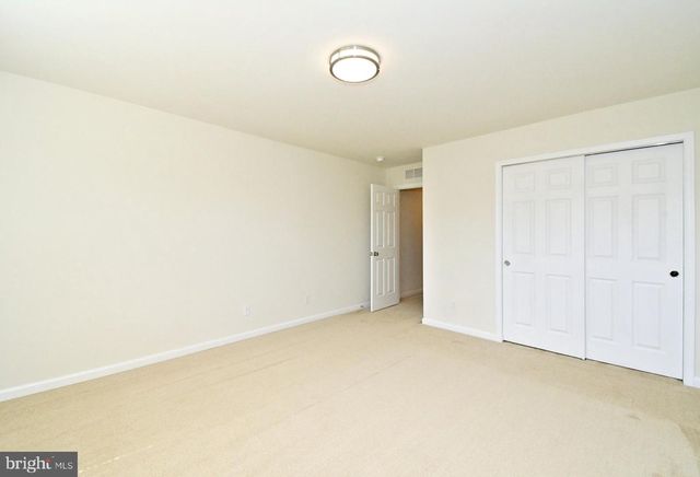 442 SANCTUARY CT, North Wales, PA 19454