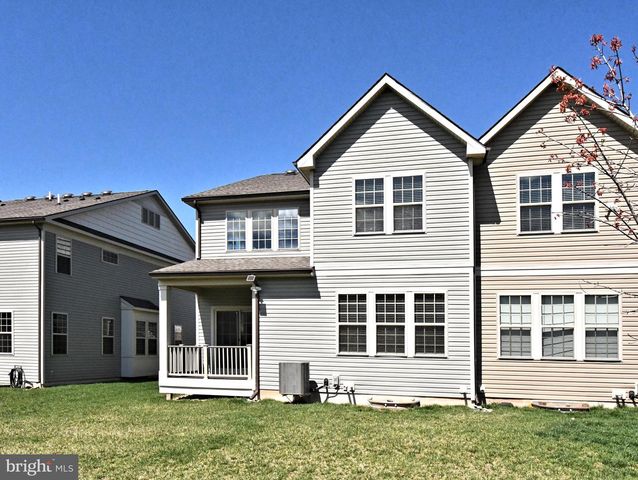442 SANCTUARY CT, North Wales, PA 19454